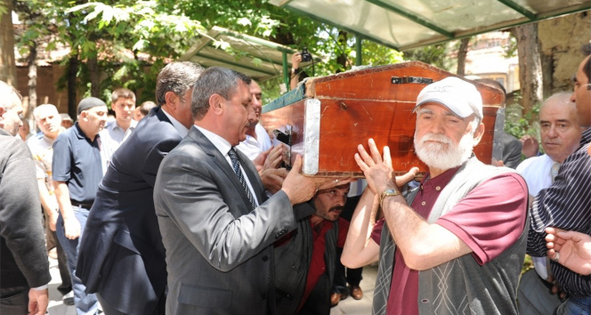 Süleyman Demirel\'in Bahçıvanı Vefat Etti