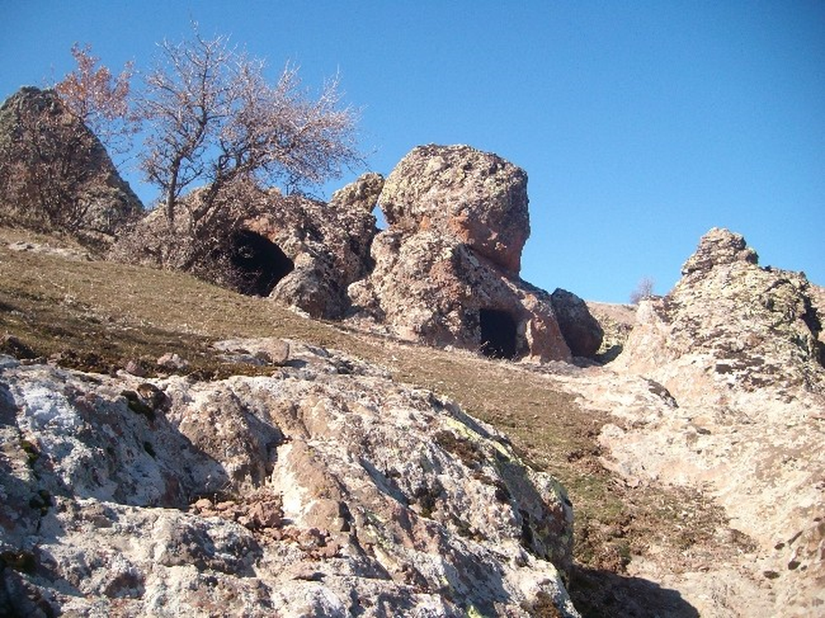 Tunceli\'de Kaya Mezarları Tescillendi