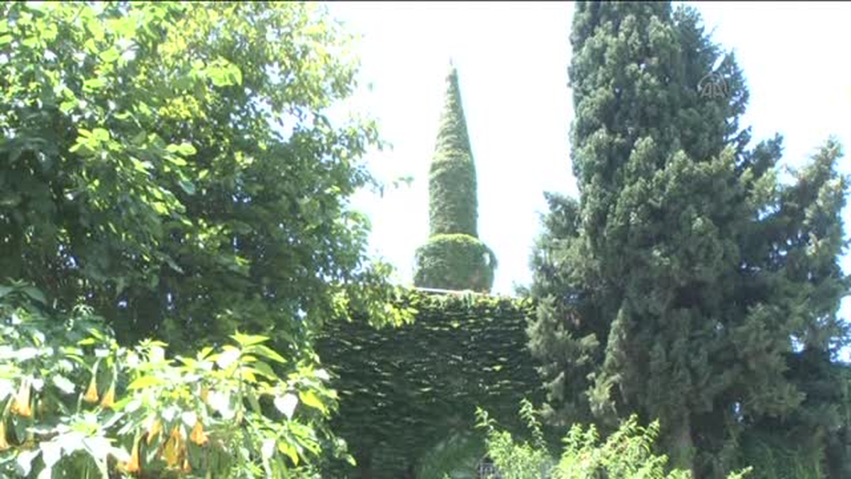 "Yeşil Cami"de doğal serinlik -
