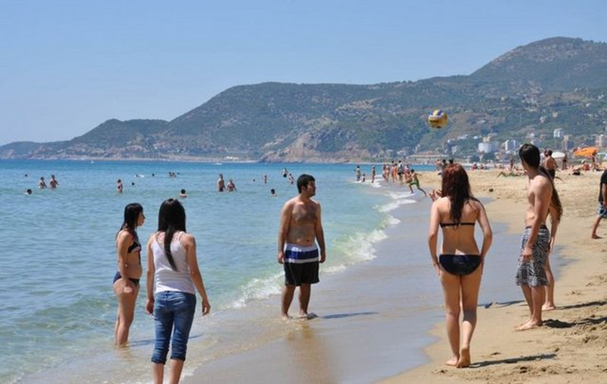 Antalya\'da Serinleme Çabası