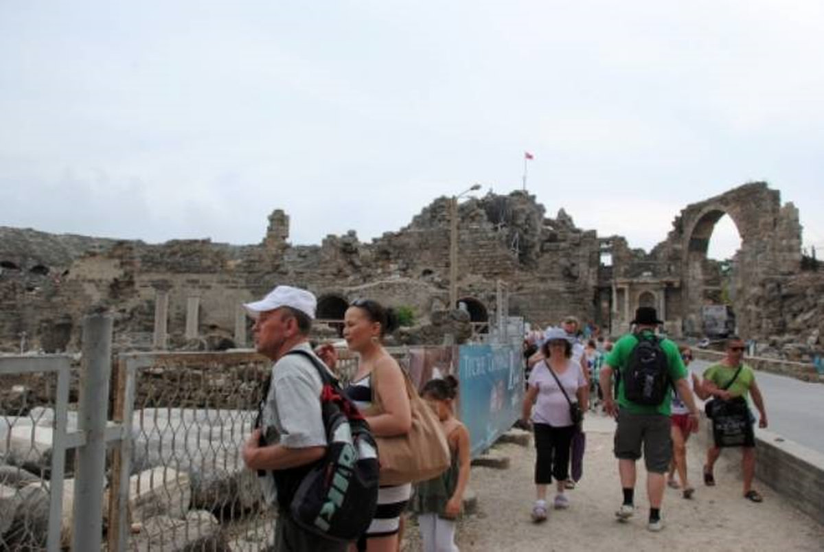 Antalya ve Muğla\'da Antik Kentler Turizmi Canlandırıyor
