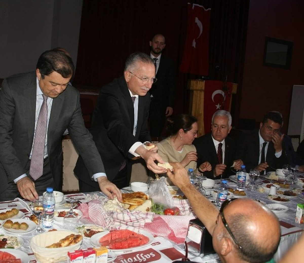 Büyük Uzlaşma Başlıyor