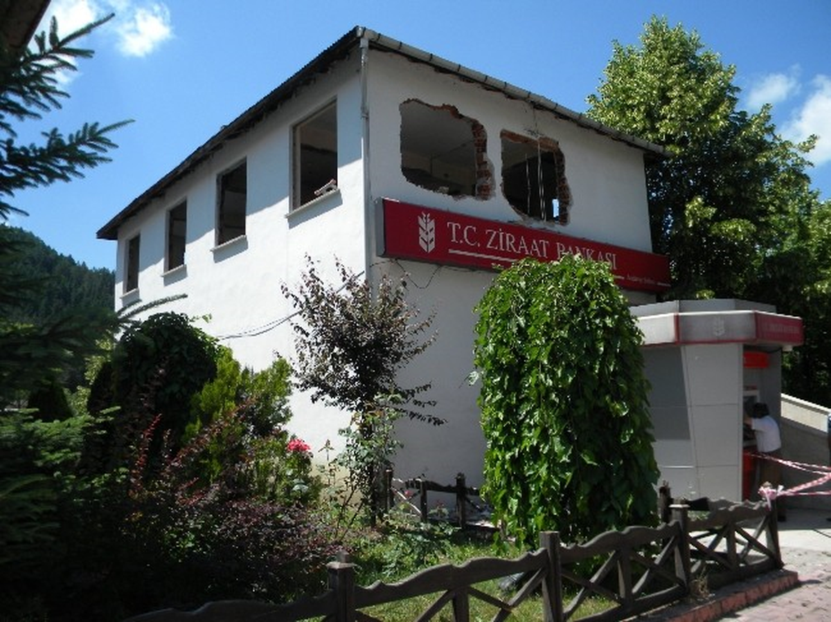 Azdavay Ziraat Bankası Taşındı