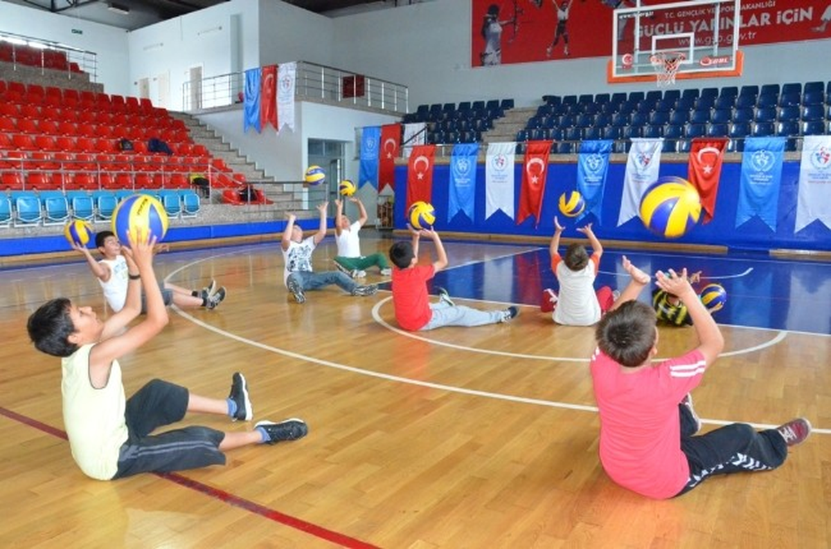 Düzce\'de Camiden Spora Projesi Voleybol ile Başladı