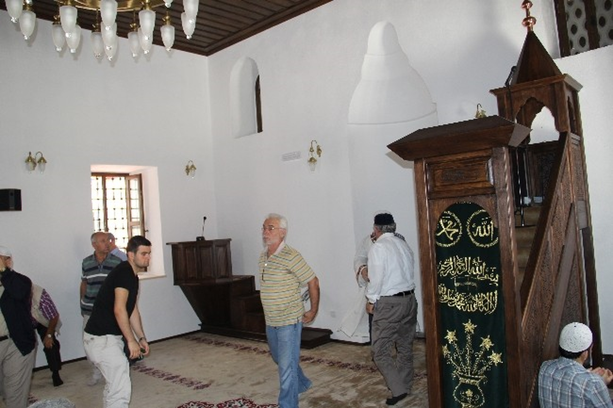 Bursa\'da CHP Döneminde Satılan Cami Yeniden İbadete Açıldı