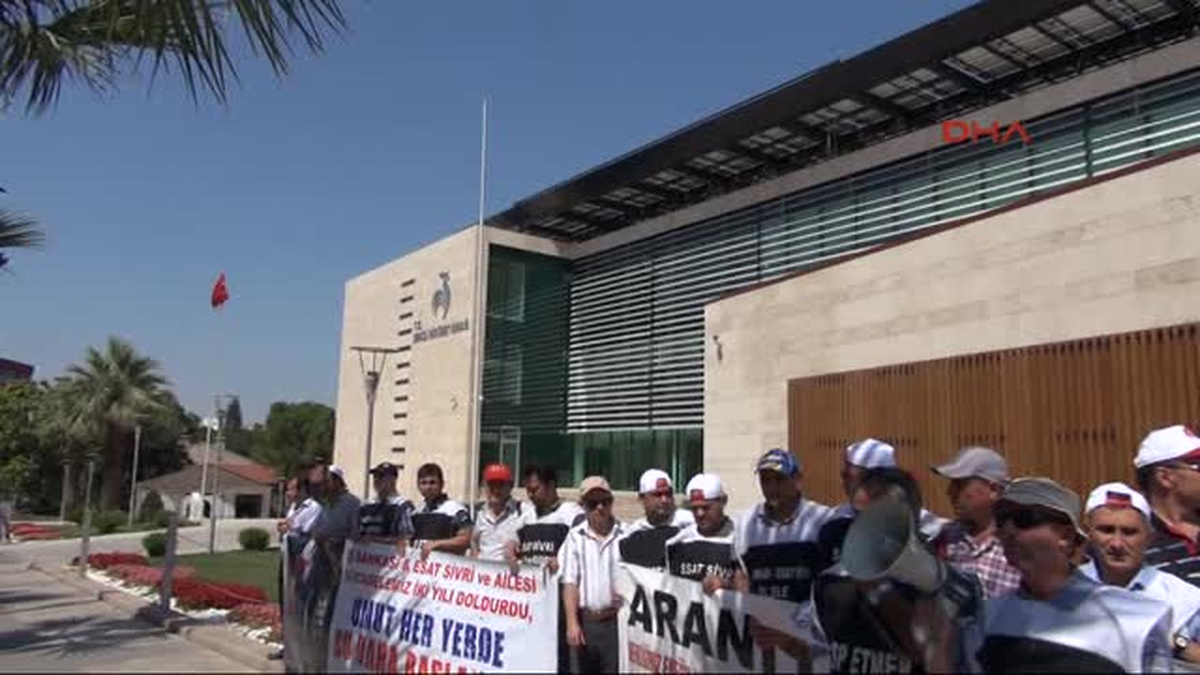 Deba İşçilerinin \'Gözaltı\' Protestosu