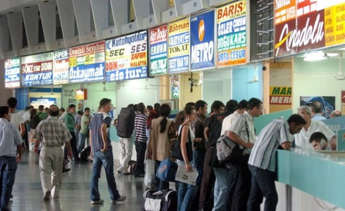 Edirne\'de 18 Yaşında Küçüklere Otobüs Bileti Yok