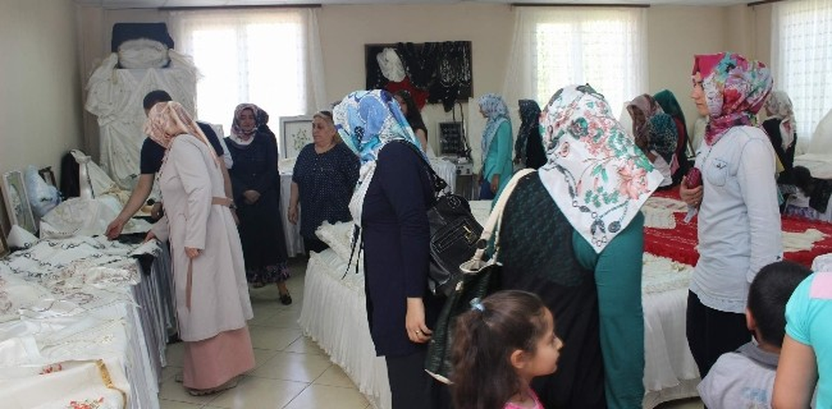 Gamek\'in Kursiyerleri Hünerlerini Sergiledi