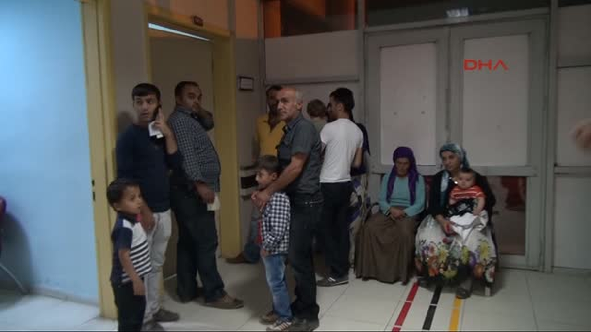 Hakkari Devlet Hastanesi\'nde Görevli Doktorlar, Ramazan\'da Vatadaşlara Hizmet İçin Gönüllü Olarak...