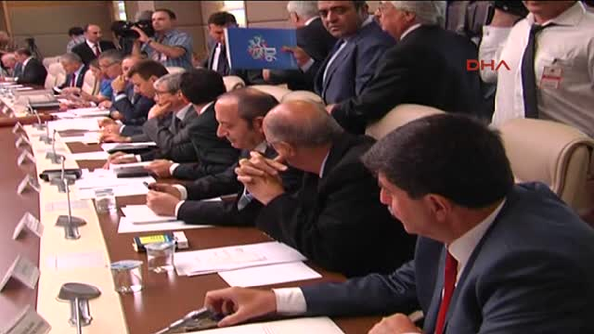 İçişleri Komisyonu\'nda MHP ve Hdp Millekvekilleri Arasında Tartışma Çıktı