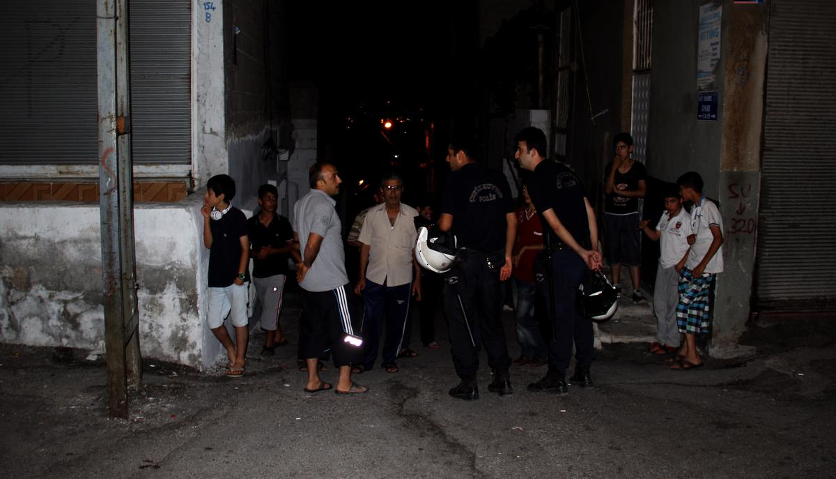 Kavgaya Karışan Suriyeliler Mahalleden Tahliye Edildi