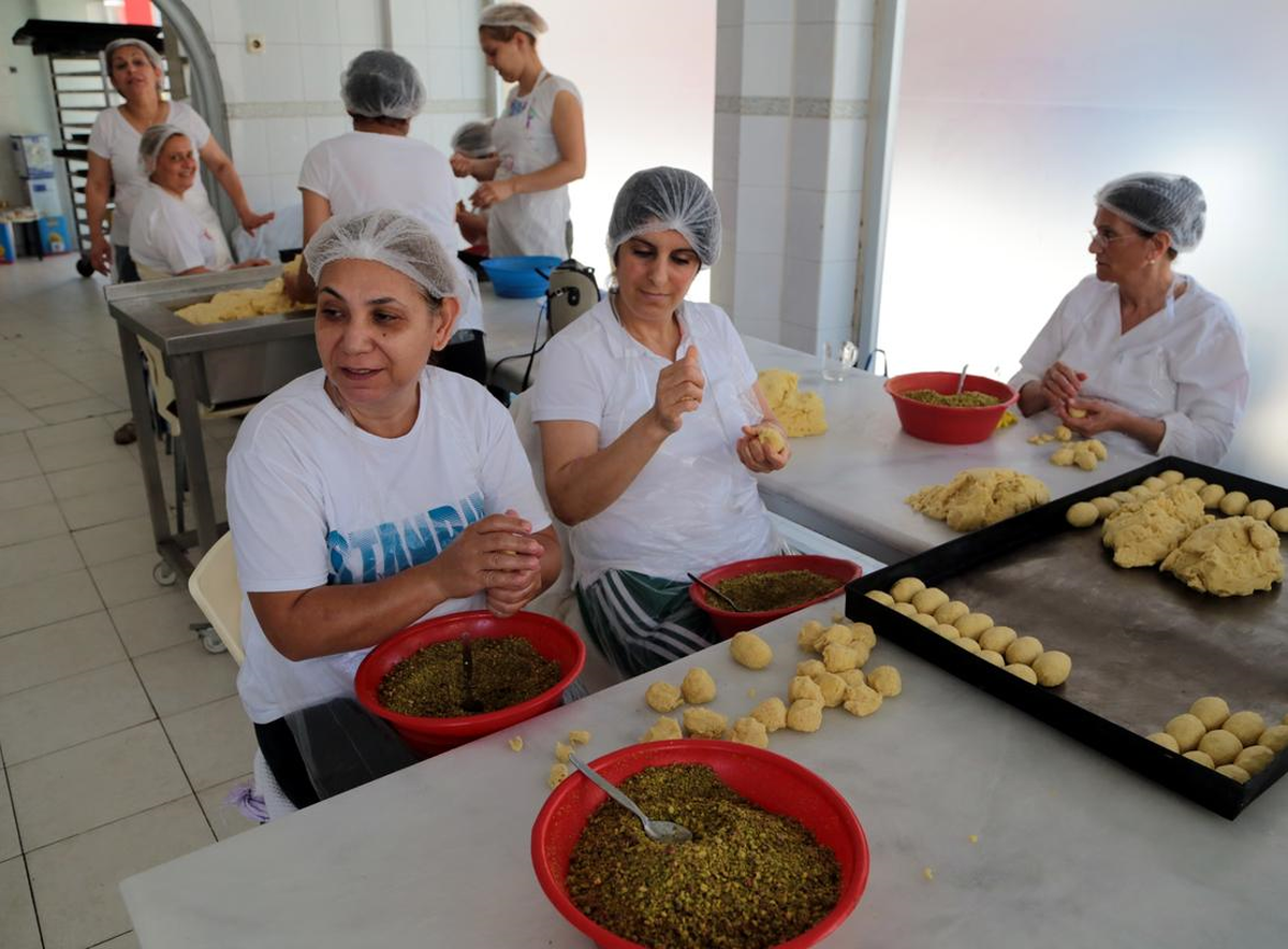 Kerebiç Ustaları "Türkiye\'nin Ağzını" Tatlandırıyor