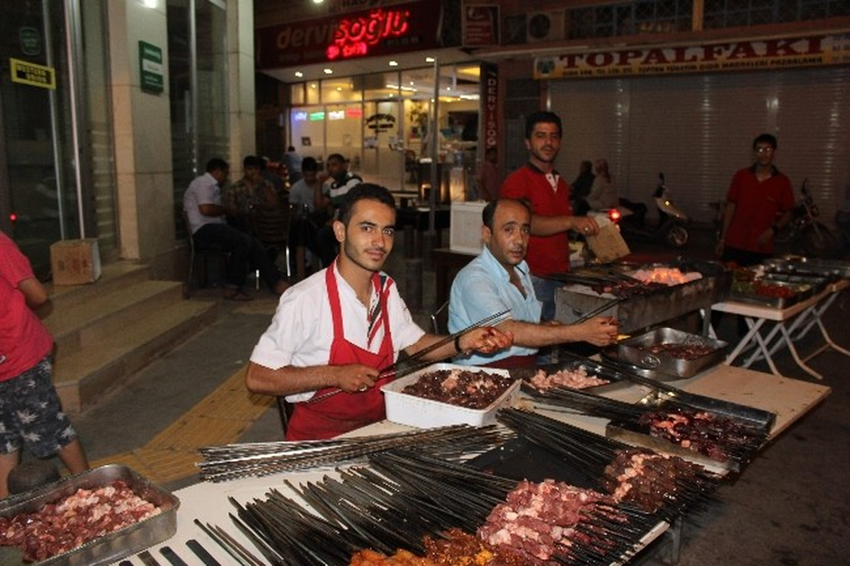 Kilisliler Ramazanda Sakatat Kebabına Yoğun İlgi Gösteriyor