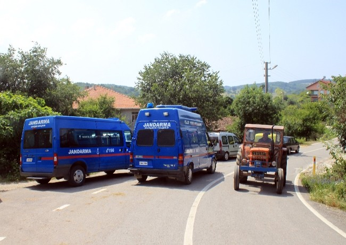 Kocaeli\'de Arazi Anlaşmazlığı Kavgası: 1 Ölü