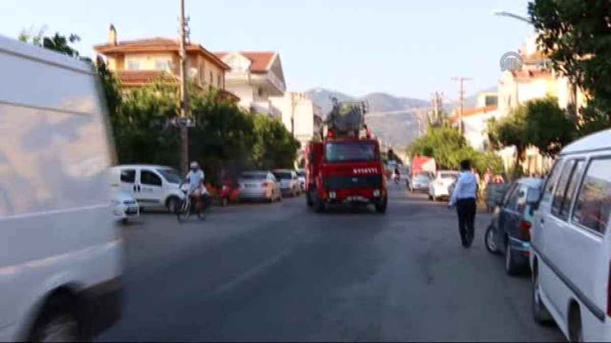Marmaris\'te ahşap binada yangın