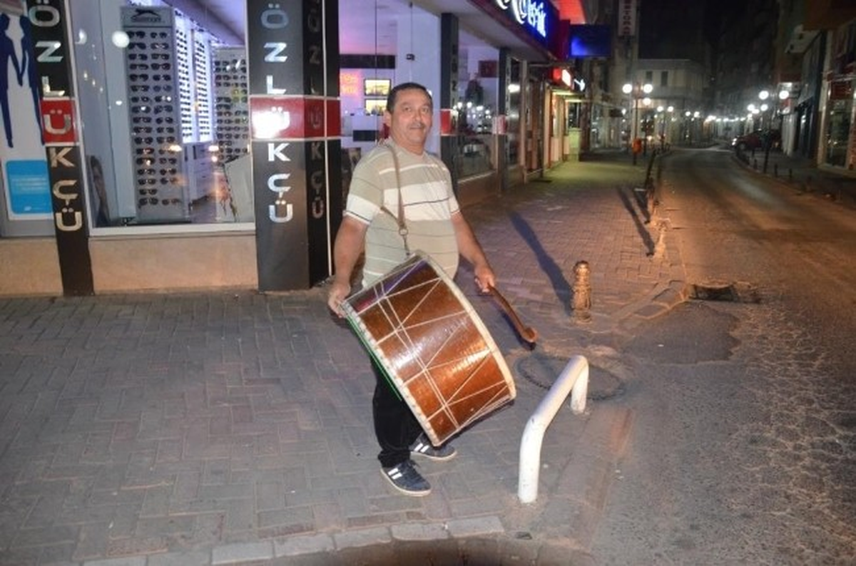 Ramazan\'da Davulcu Geleneği