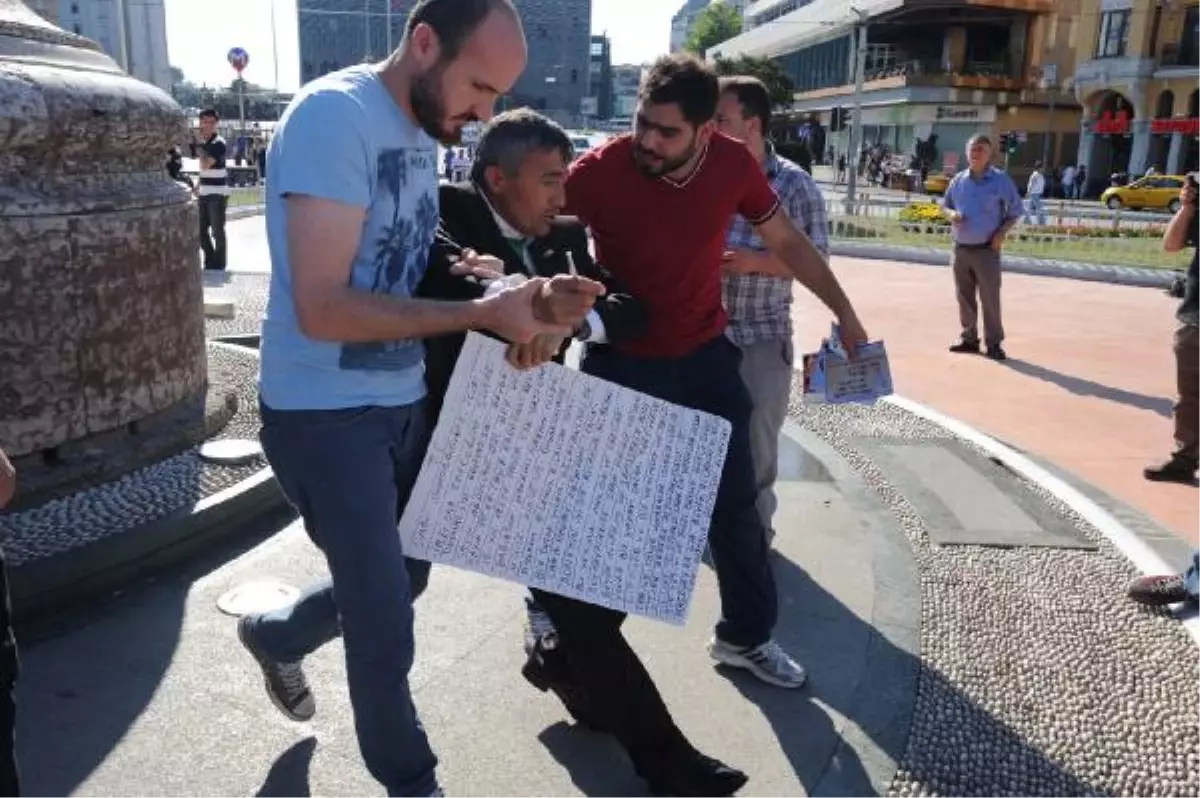 Taksim\'de Engelli Protestocuya Gözaltı