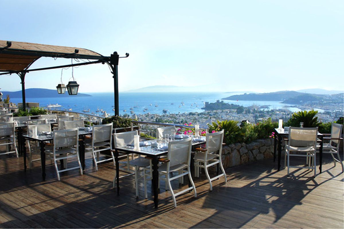 The Marmara Bodrum\'dan Şeker Tadında Bayram Paketi
