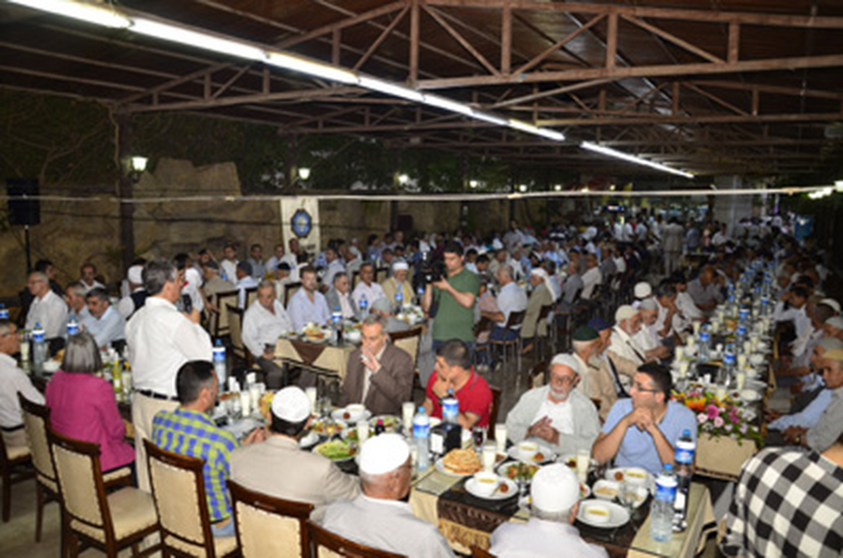Tüm İnanç Grupları İftar Sofrasında