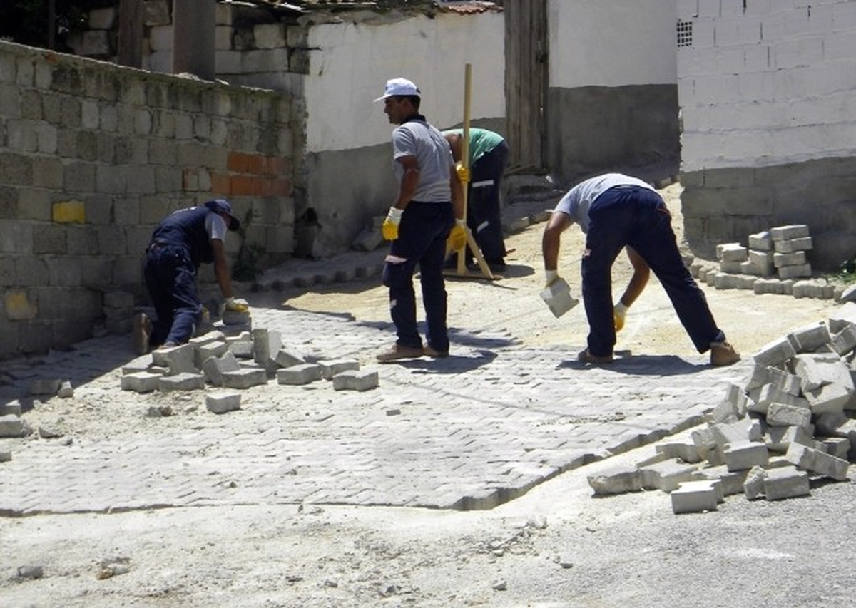 Uzunköprü Belediyesinden Üst Yapı Çalışmaları