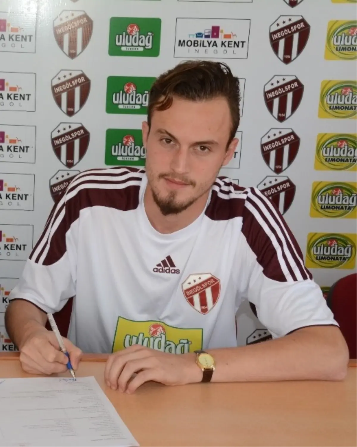 Yeşil Bursaspor\'lu Semih İnegölspor\'da