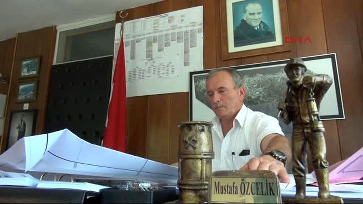 Zonguldak\'ta Türkiye Taşkömürü Kurumu Karadon Müessese Müdürlüğü Maden Ocağında 1972\'de Maden...