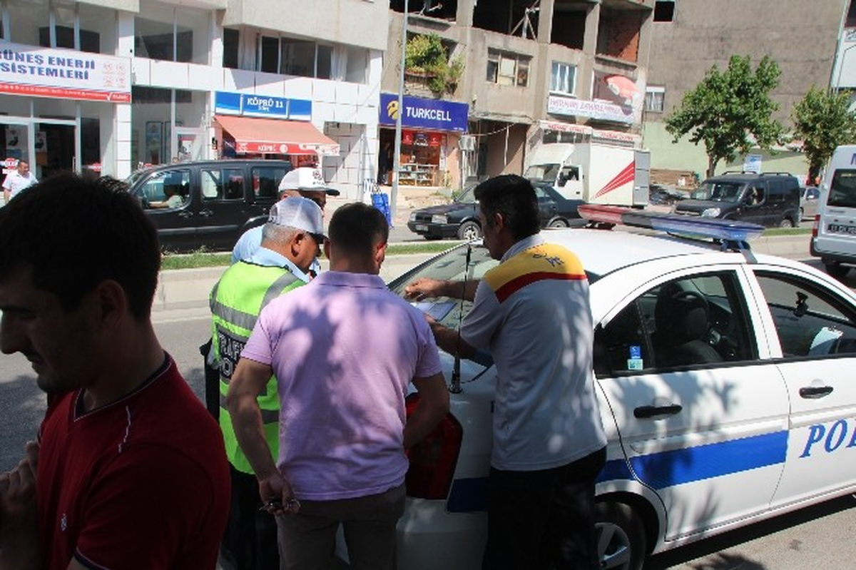 Bilecik\'te Motosiklet Sürücülerine Uygulama Yapıldı