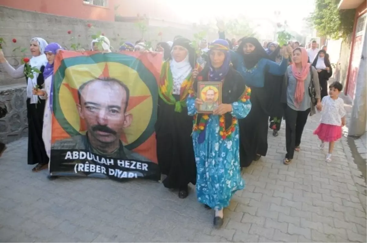 Hdp Milletvekili Irmak, PKK\'lının Anma Törenine Katıldı