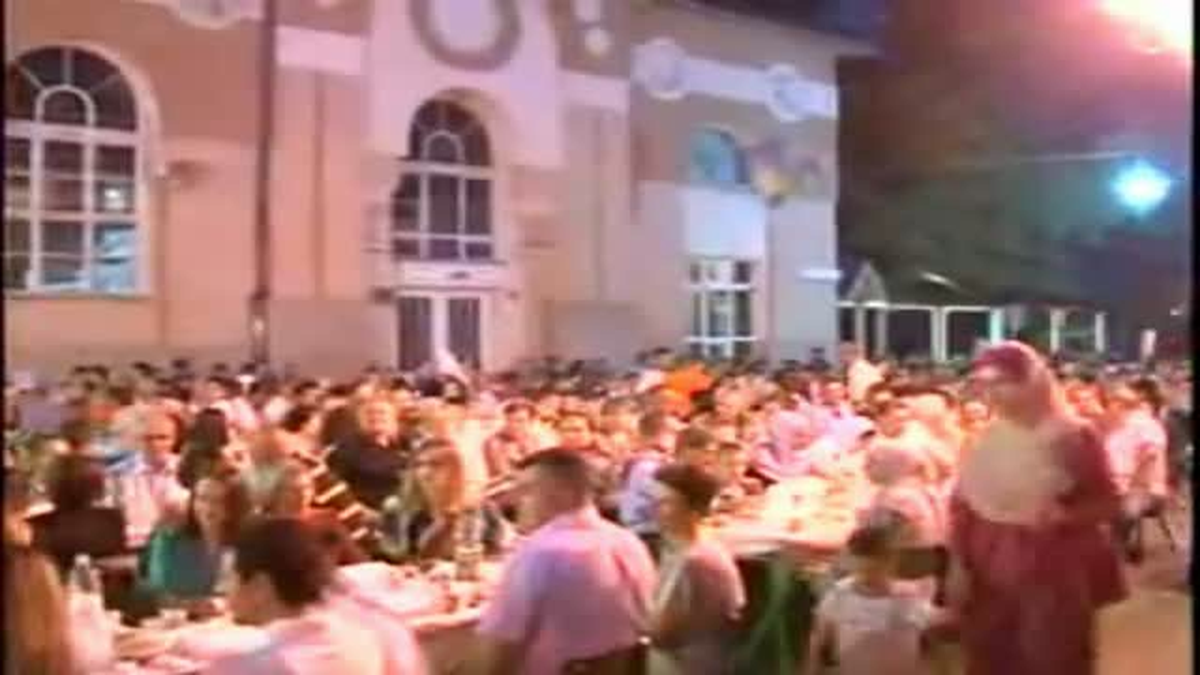 Hersek\'in Bihaç Kentinde 2 Bine Yakın Kişiye İftar Verdi