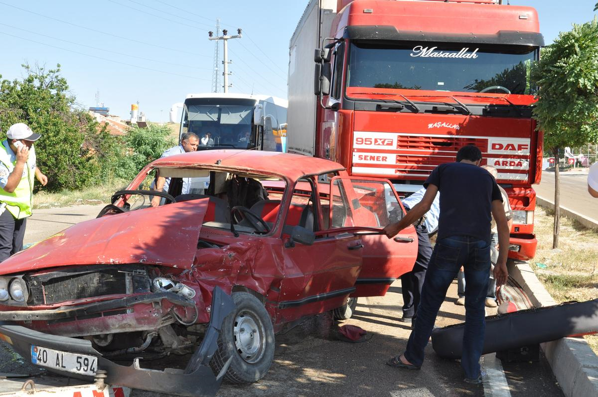 Kırıkkale\'de Trafik Kazası: 5 Yaralı