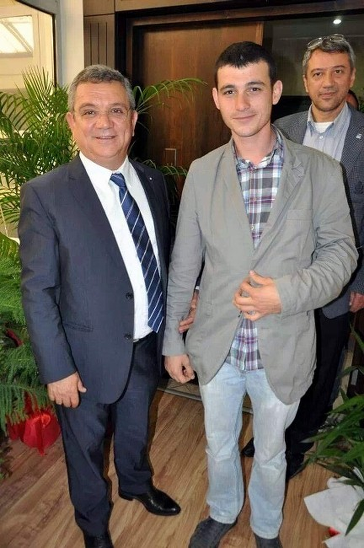 Kuşadası Belediyesi\'nde Taşeron İşçi Tartışması
