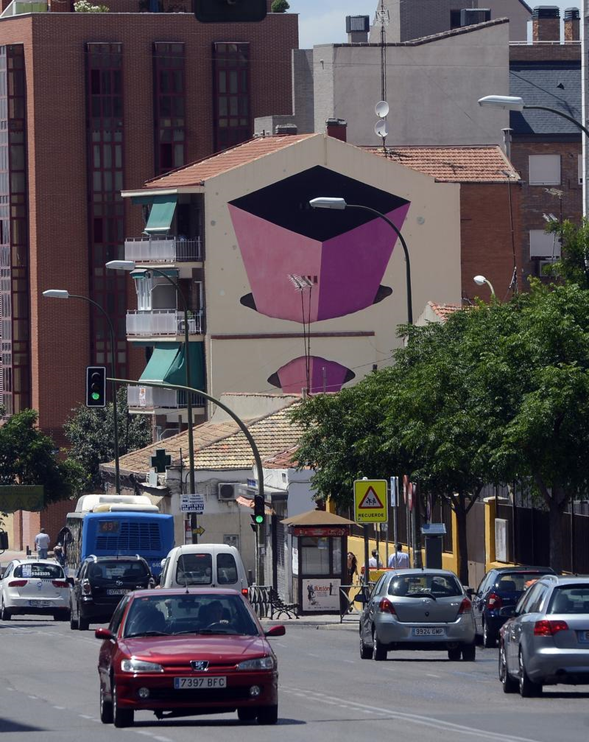 Madrid\'de Varoş Mahallelerinde "Kentsel Sanat" Projesi