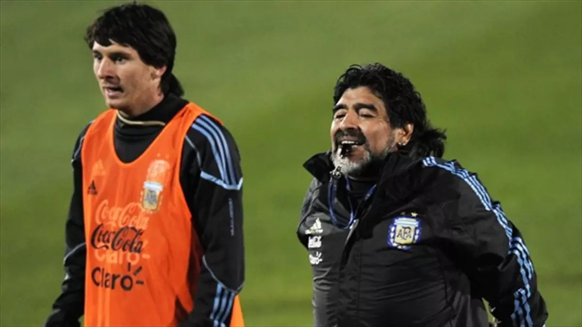 Maradona\'dan Messi\'ye Destek