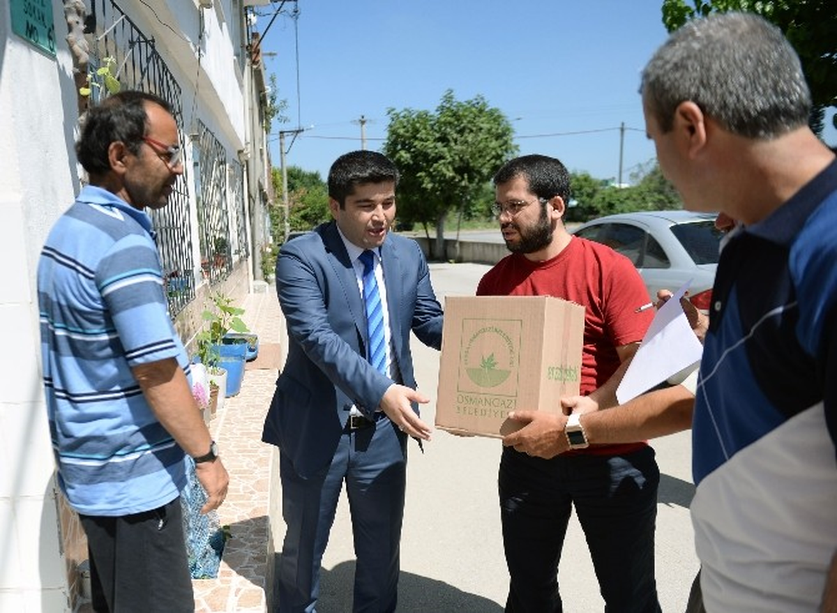 Osmangazi\'den İhtiyaç Sahiplerine Erzak Yardımı