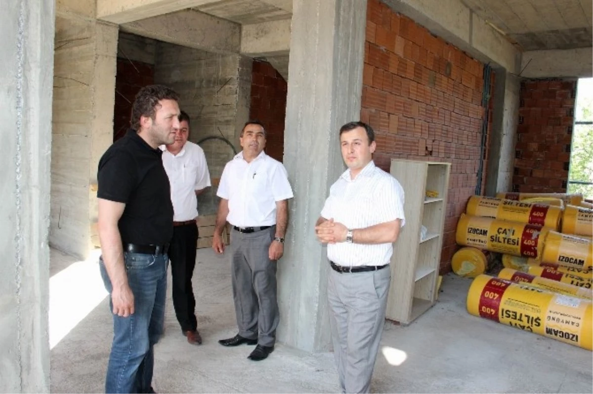 Suşehri Kaymakamı Perçi, SGK Binası İnşaatını İnceledi