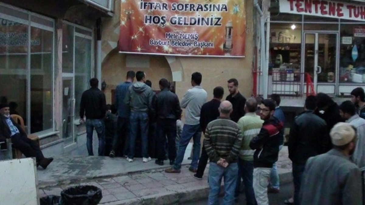 Tarihi Mekânda İftar Hizmeti