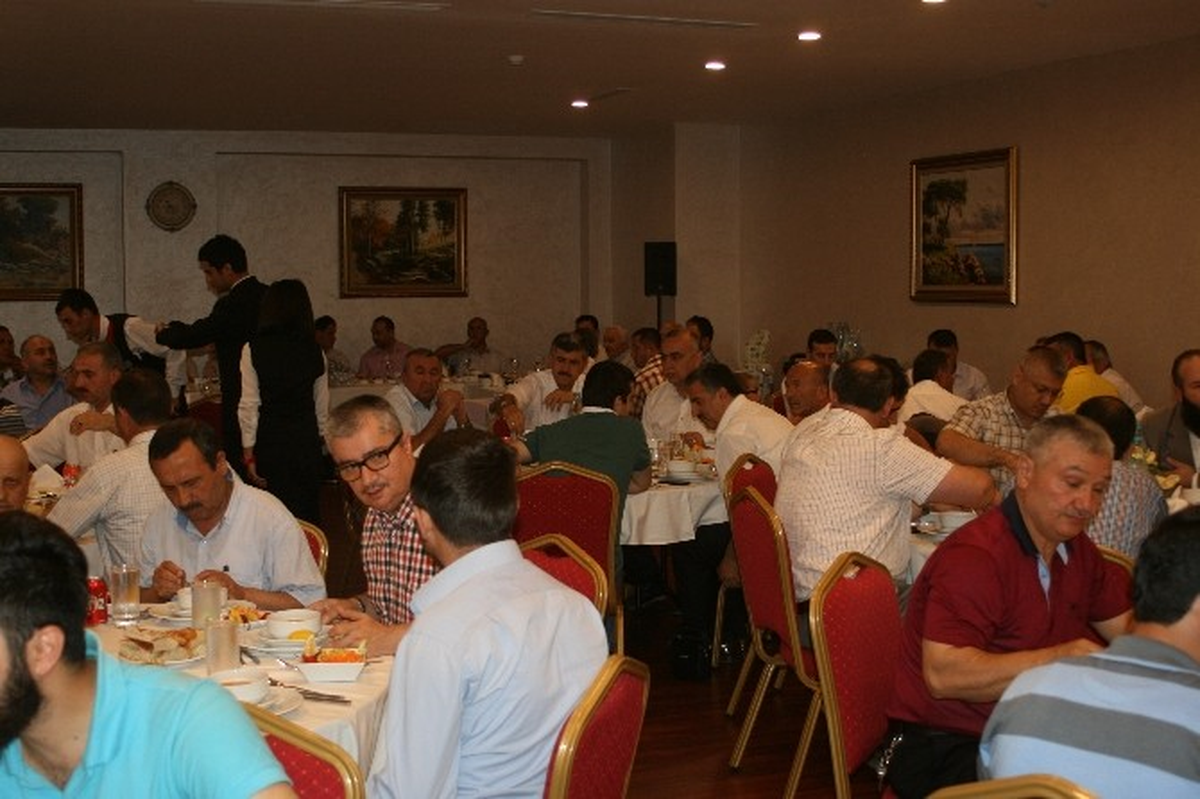 Akçakoca İlçe Müftülüğünden İftar Yemeği