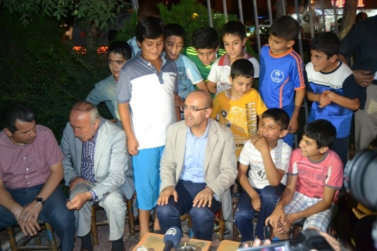 Bakan Şimşek Çocuklarla Sohbet Etti