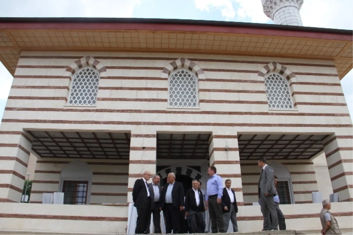 Beykoz Hisarevleri Camii İbadete Açıldı
