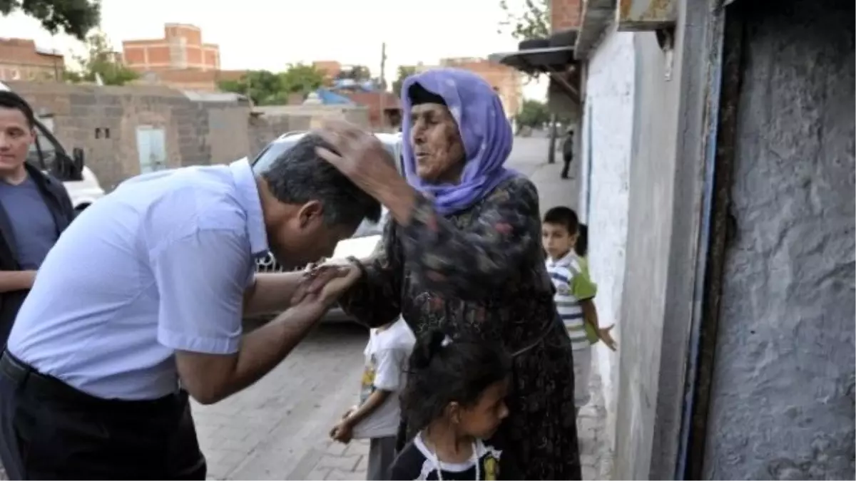 Erkal Vatandaşların Evinde İftar Yemeğine Katıldı