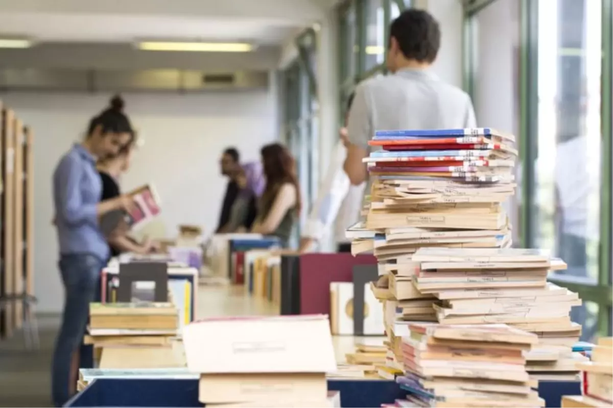 "Koruncuk Vakfı Bolluca Çocuk Köyü Kütüphanesi" BİLGİ\'li Ellerde