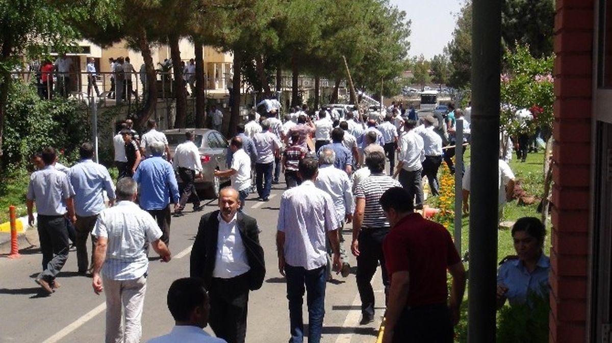 Minibüsçüler Belediyeyi Bastı: 5 Yaralı