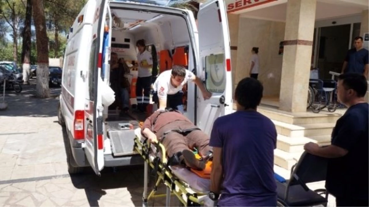 Sarıgöl\'de Trafik Kazası: İki Yaralı