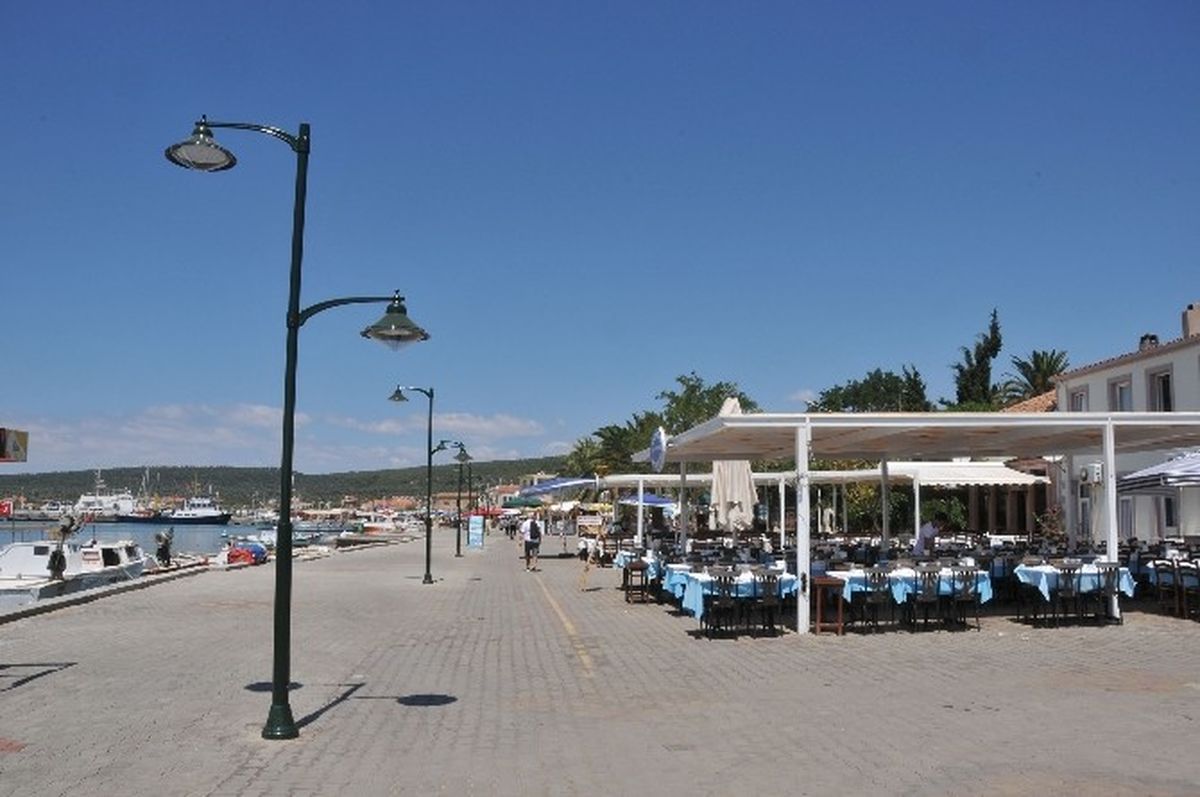 Cunda\'nın Yeni Yüzü Göz Kamaştırıyor