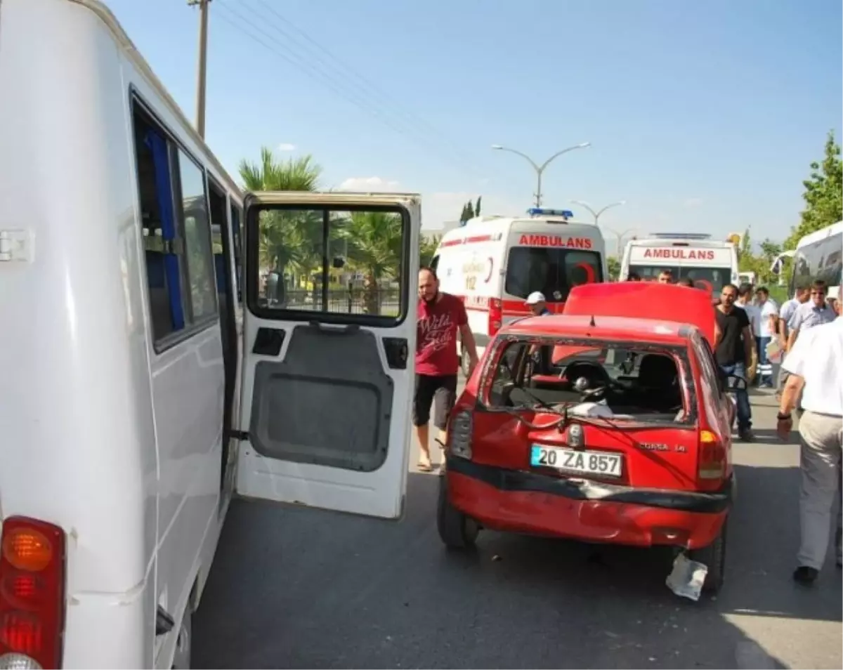 Denizli\'de Zincirleme Trafik Kazası: 8 Yaralı