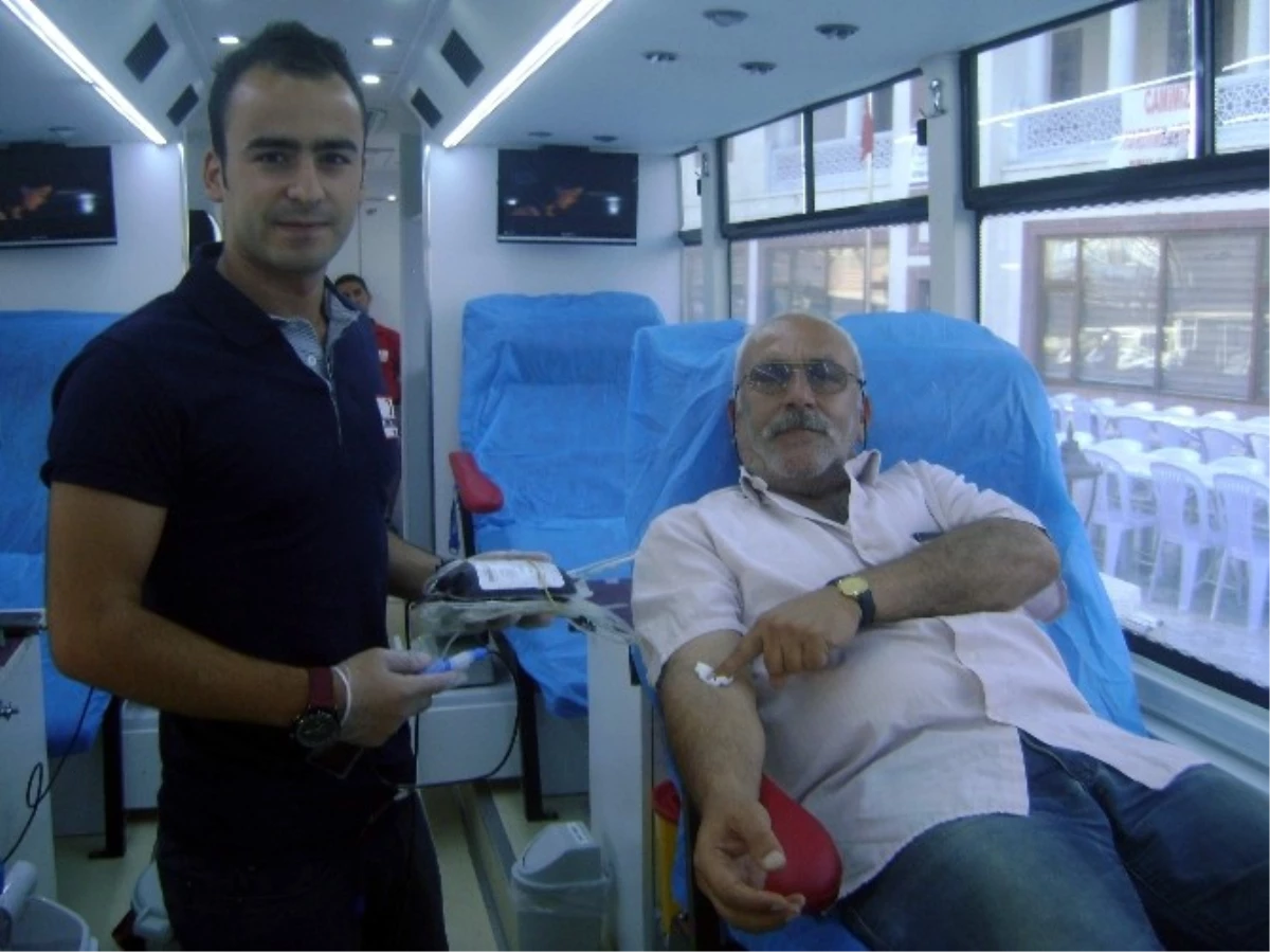 Didim\'de "Kan Bağışı Hayat Kurtarır" Kampanyası Sürüyor