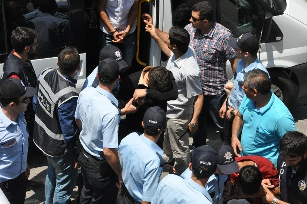 Engelli Kız Kardeşlere Tacize 6 Tutuklama