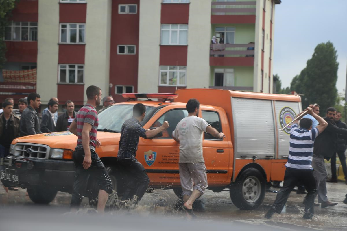 Erzurum\'da Sağanak Can Aldı