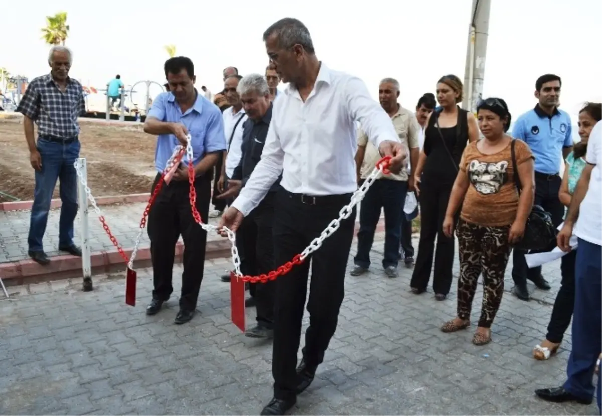 Halkın İsteği Yolu Trafiğe Kapattırdı