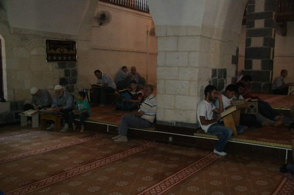 Kilis\'te Mukabele Geleneği Sürüyor